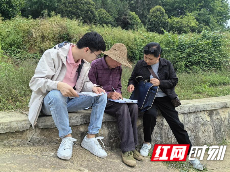 收集村民意見.jpg 收集村民意見.jpg