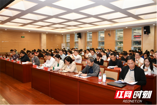 1029法學院主題黨日活動外宣稿(凸顯黃思瑞事跡)783.png 1029法學院主題黨日活動外宣稿(凸顯黃思瑞事跡)783.png