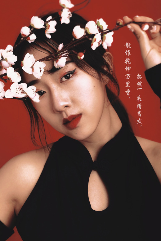 以“梅”賞詩，“定格”暗香涌動