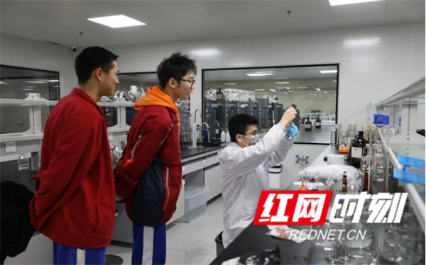 a0f2e4289175112f463731f96849c1b.png a0f2e4289175112f463731f96849c1b.png